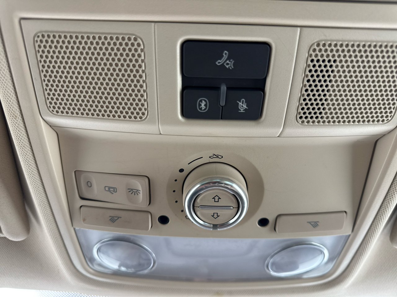 Volkswagen Tiguan 4WD 4dr S 4Motion 2011