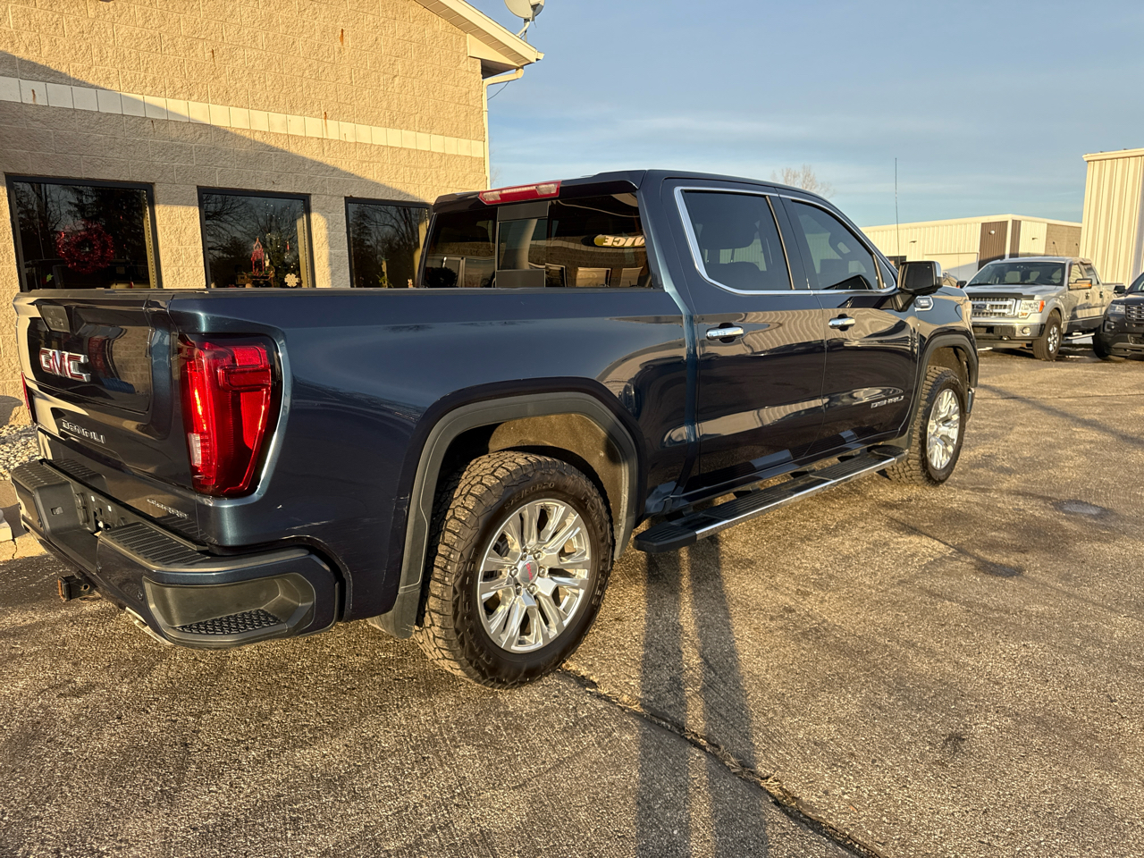 GMC Sierra 1500 Limited 4WD Crew Cab 147" Denali 2022