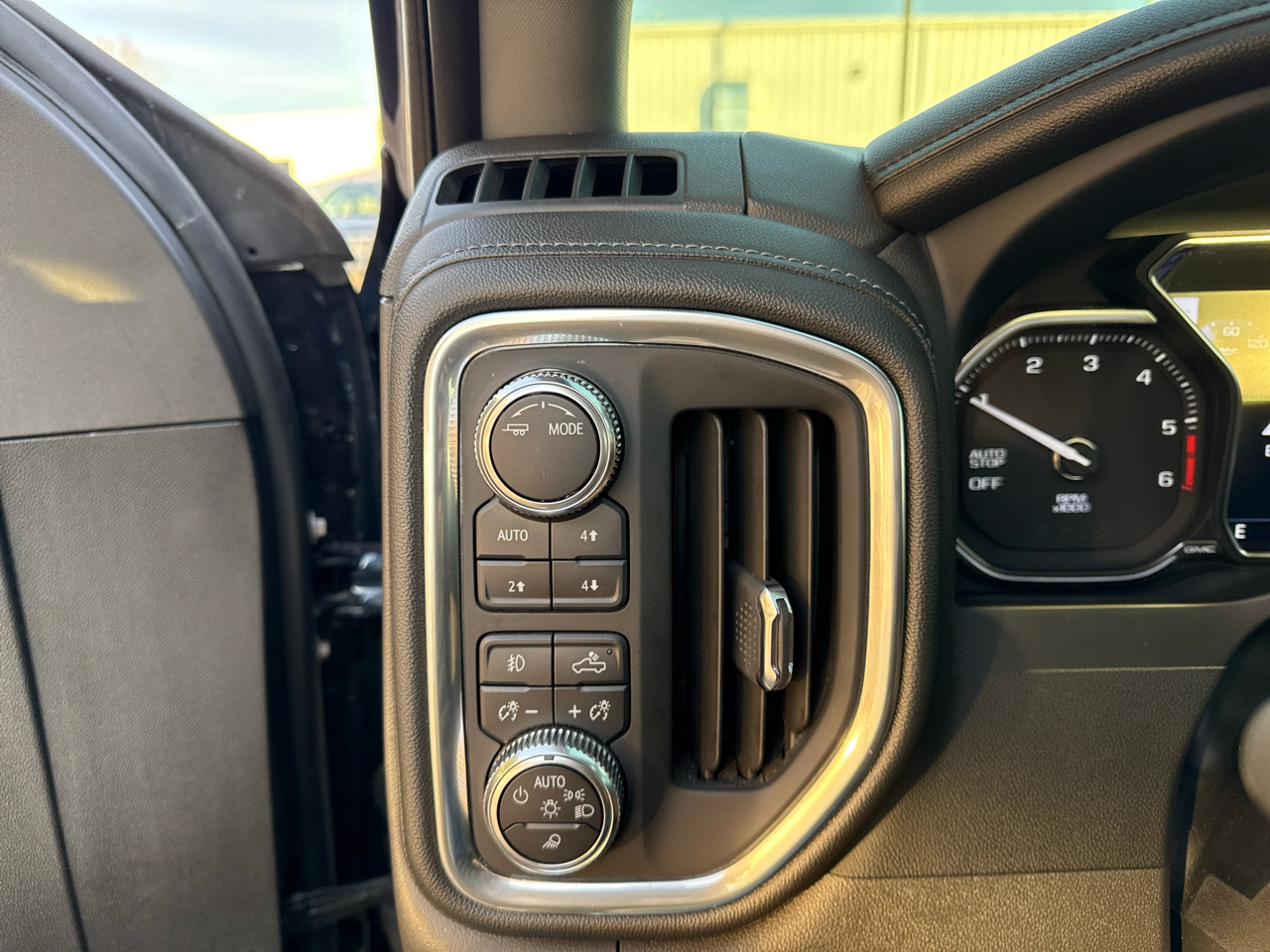 GMC Sierra 1500 Limited 4WD Crew Cab 147" Denali 2022