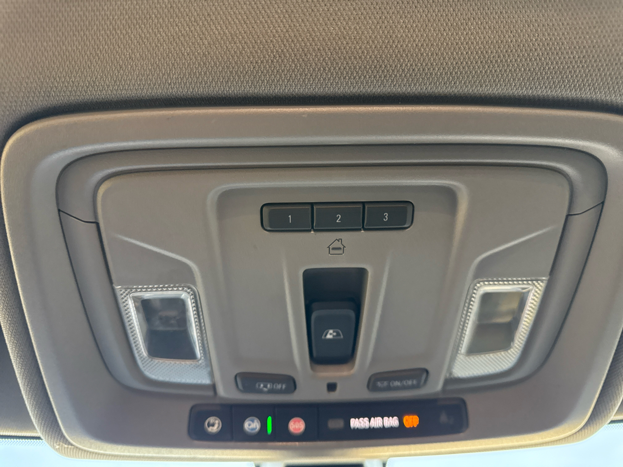 GMC Sierra 1500 Limited 4WD Crew Cab 147" Denali 2022