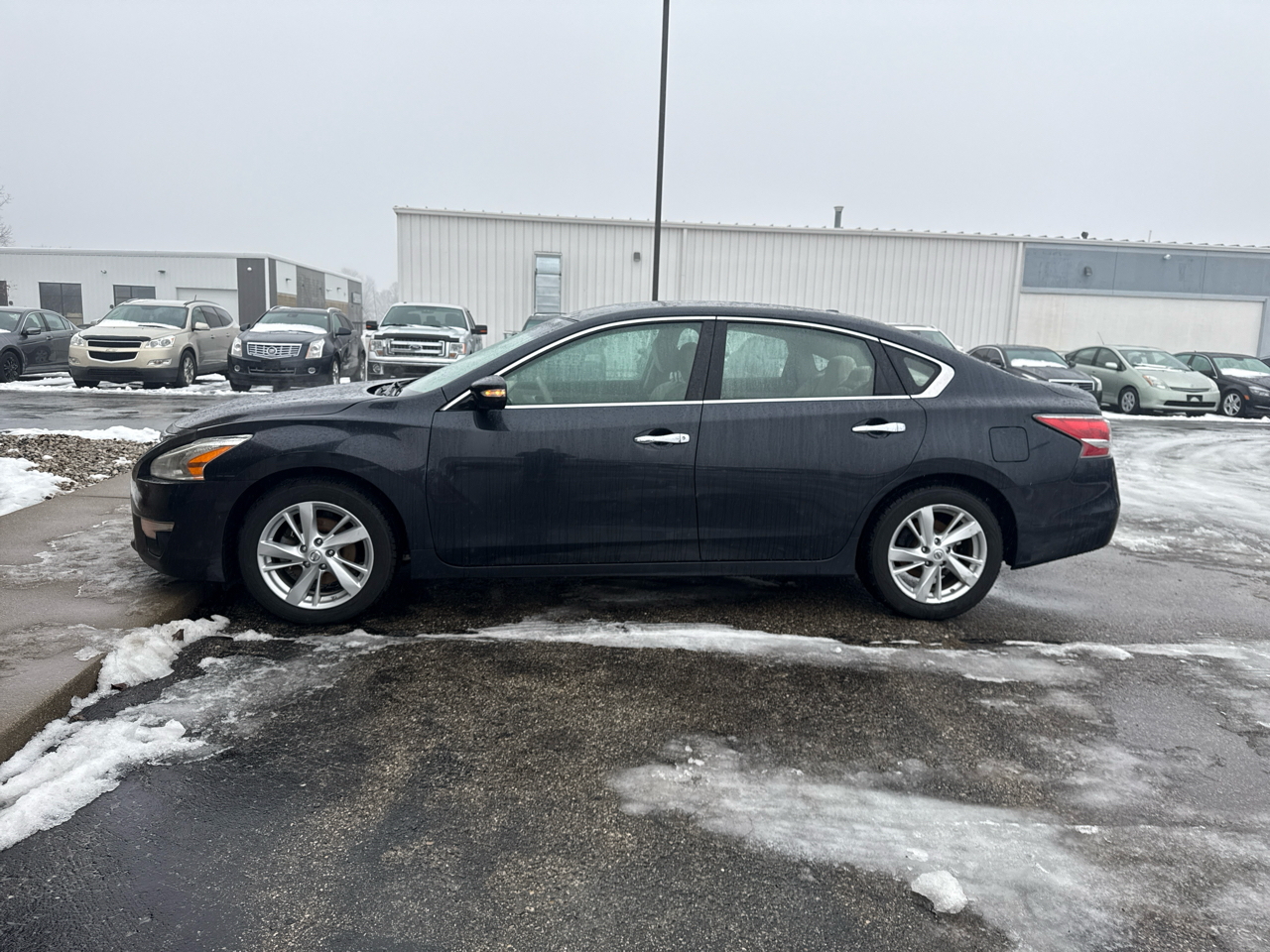 Nissan Altima 4dr Sdn I4 2.5 SV 2015