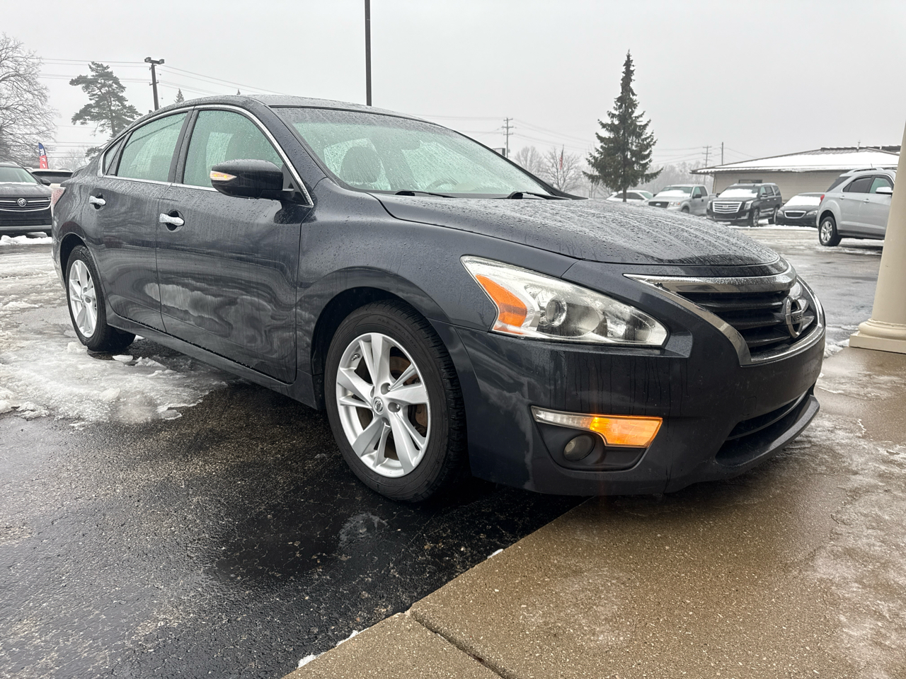 Nissan Altima 4dr Sdn I4 2.5 SV 2015