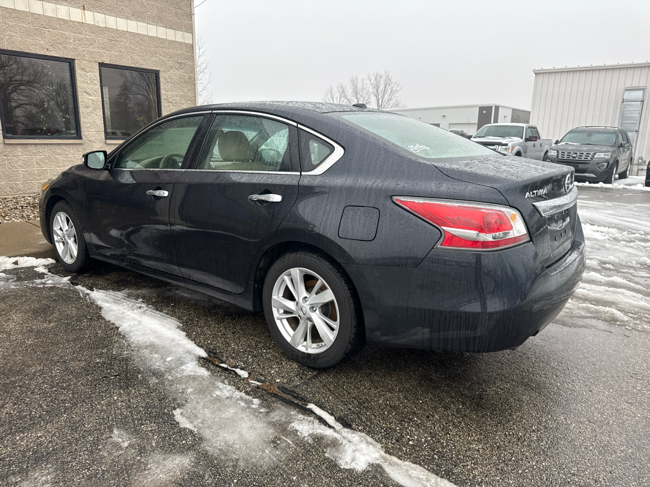 Nissan Altima 4dr Sdn I4 2.5 SV 2015