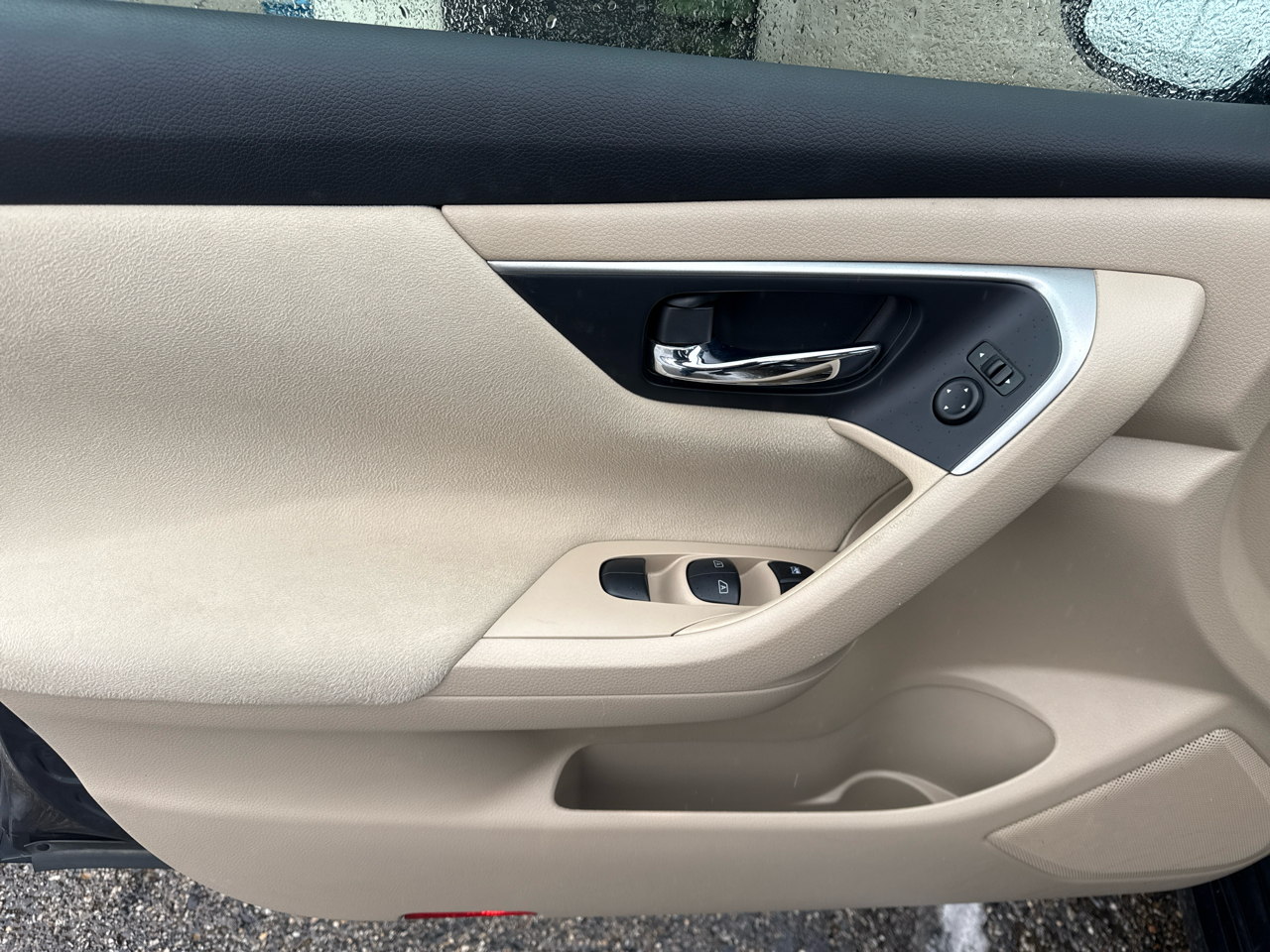 Nissan Altima 4dr Sdn I4 2.5 SV 2015