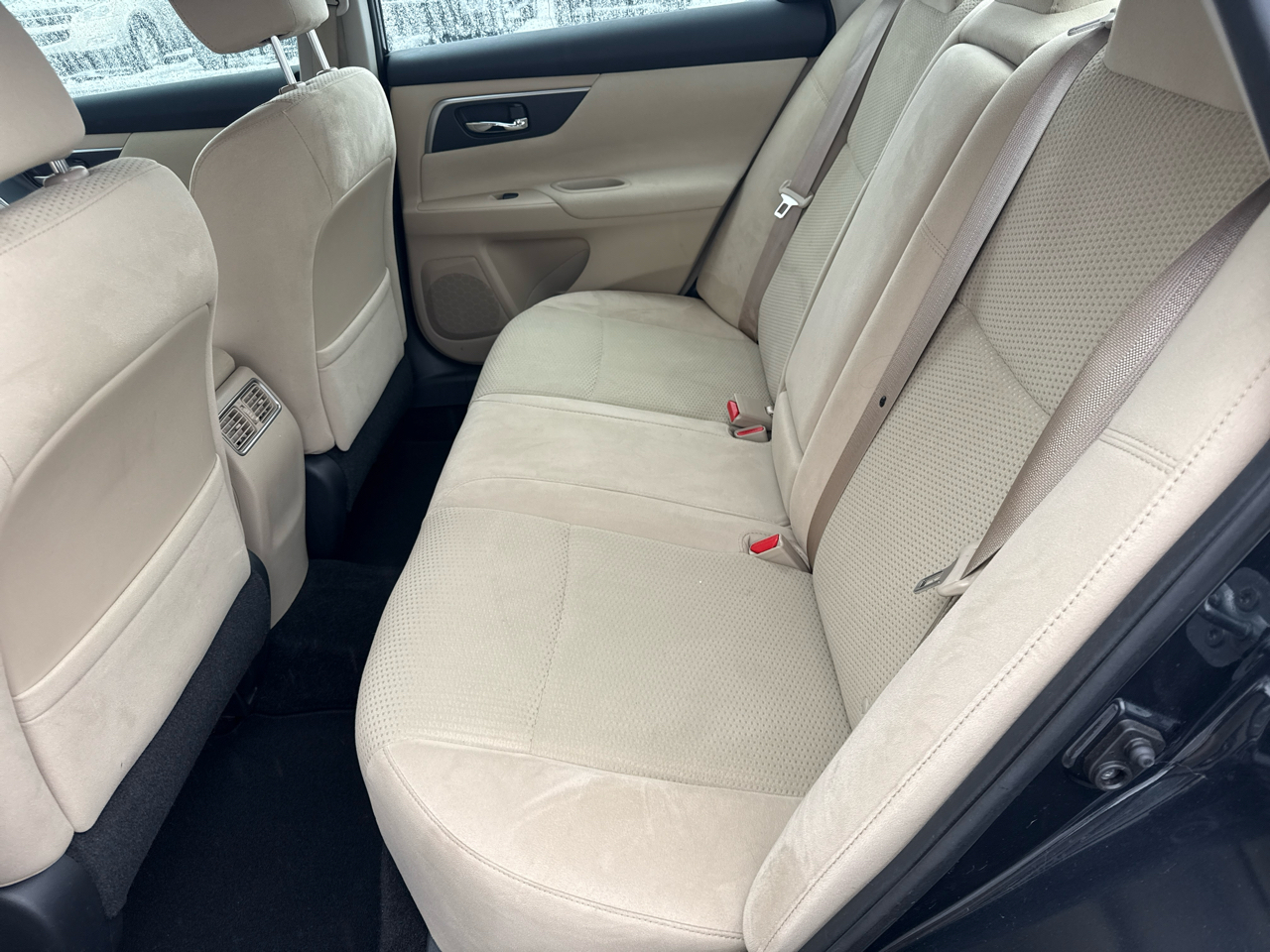 Nissan Altima 4dr Sdn I4 2.5 SV 2015