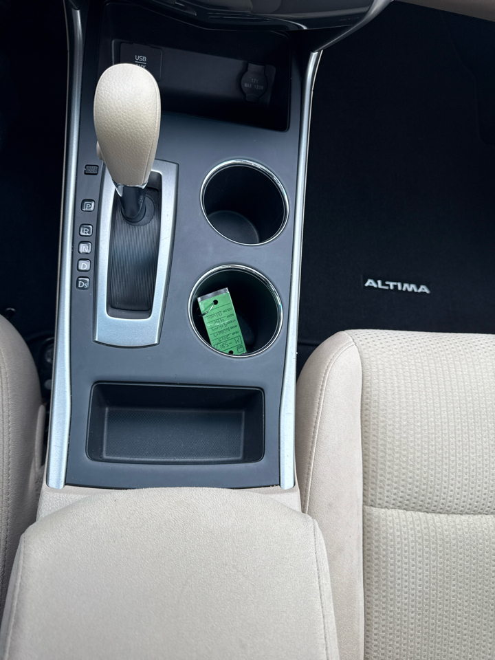 Nissan Altima 4dr Sdn I4 2.5 SV 2015