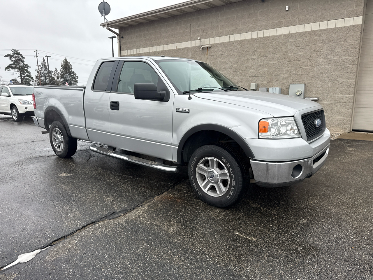 Ford F-150 4WD SuperCab 145" XLT 2006