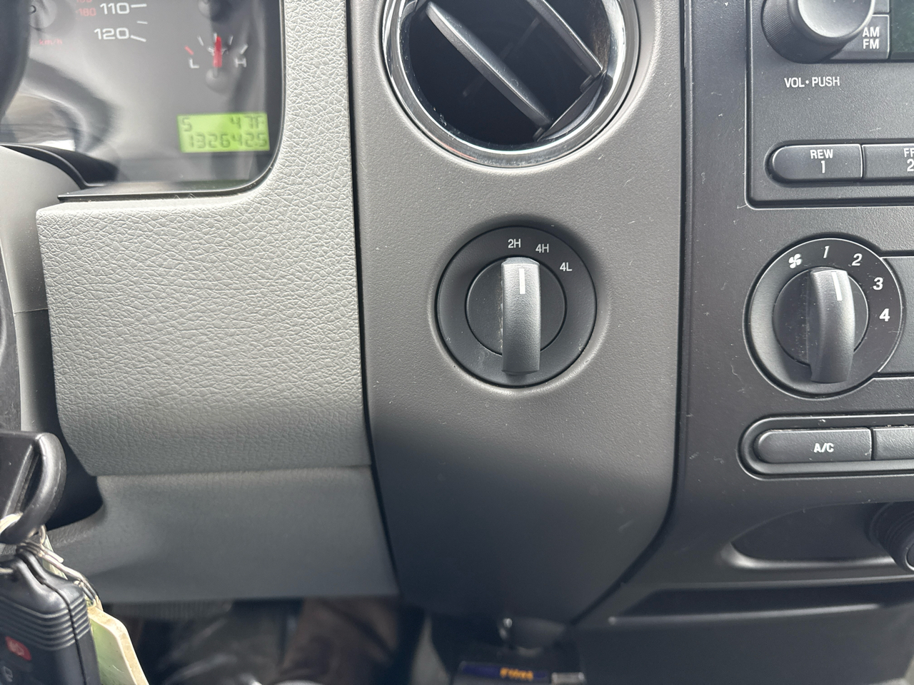 Ford F-150 4WD SuperCab 145" XLT 2006