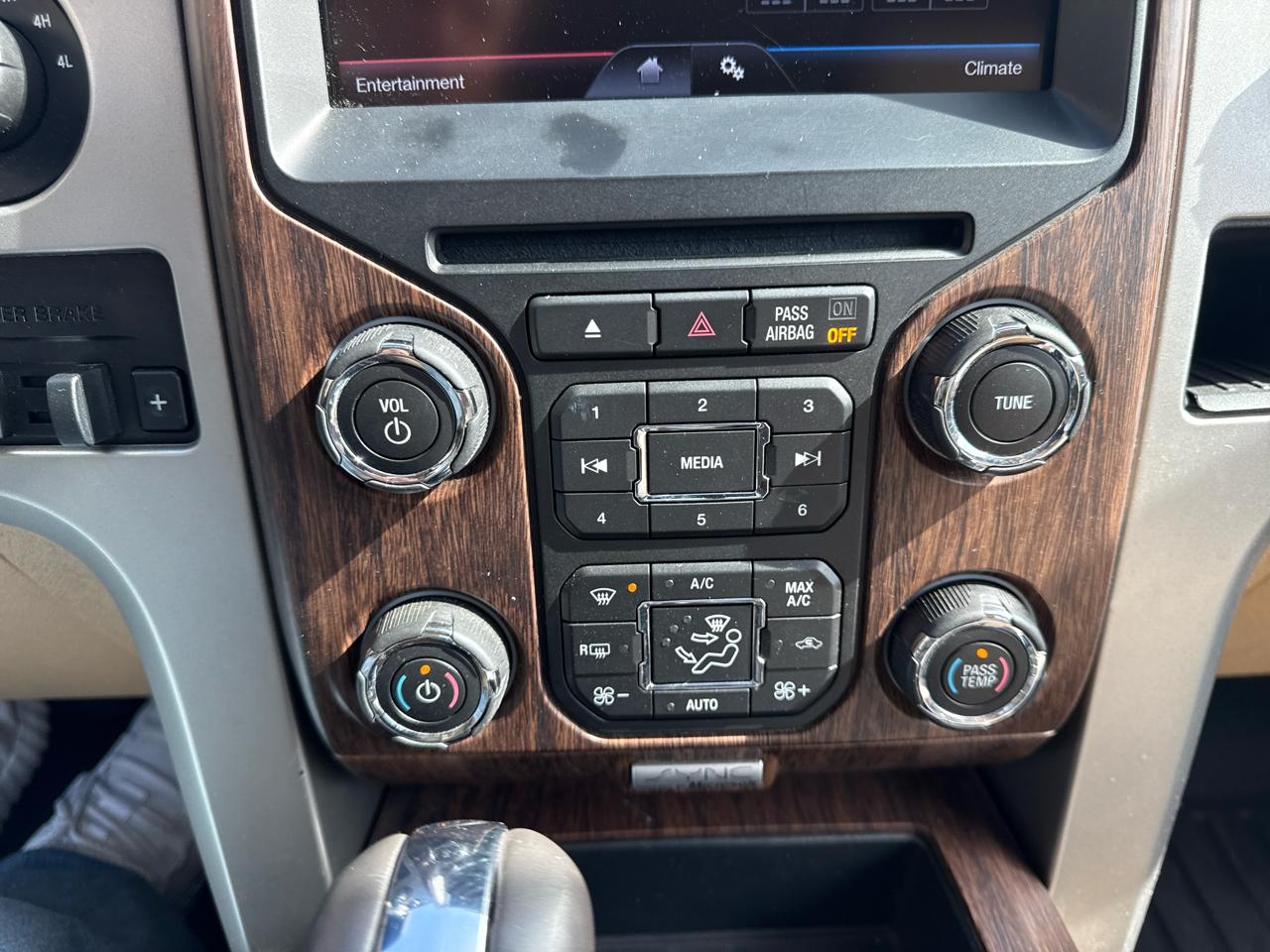 Ford F-150 4WD SuperCrew 145" King Ranch 2014