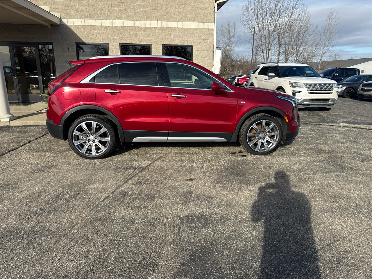 2019 Cadillac XT4 AWD 4dr Premium Luxury
