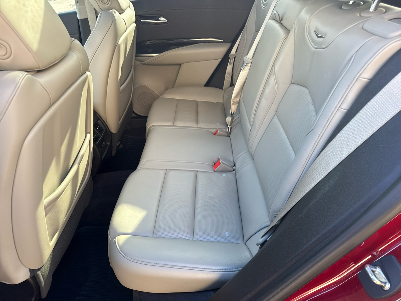 Cadillac XT4 AWD 4dr Premium Luxury 2019