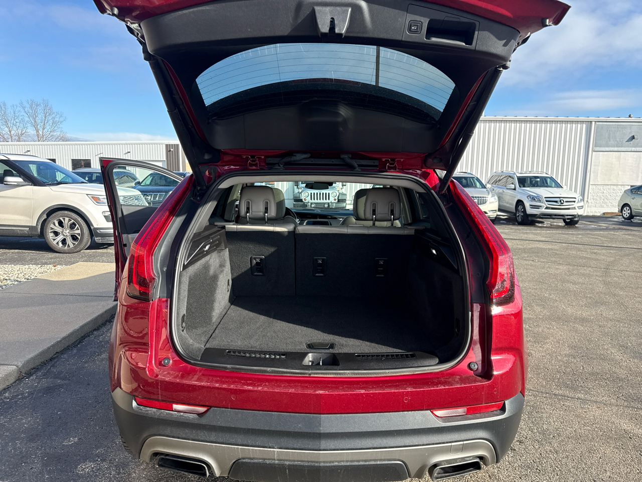 Cadillac XT4 AWD 4dr Premium Luxury 2019