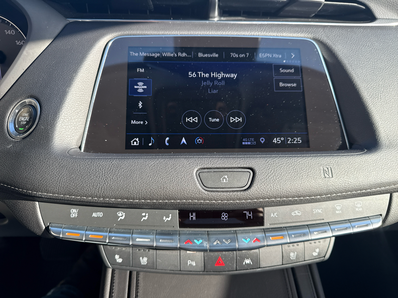 Cadillac XT4 AWD 4dr Premium Luxury 2019