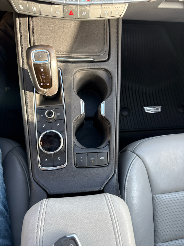 Cadillac XT4 AWD 4dr Premium Luxury 2019