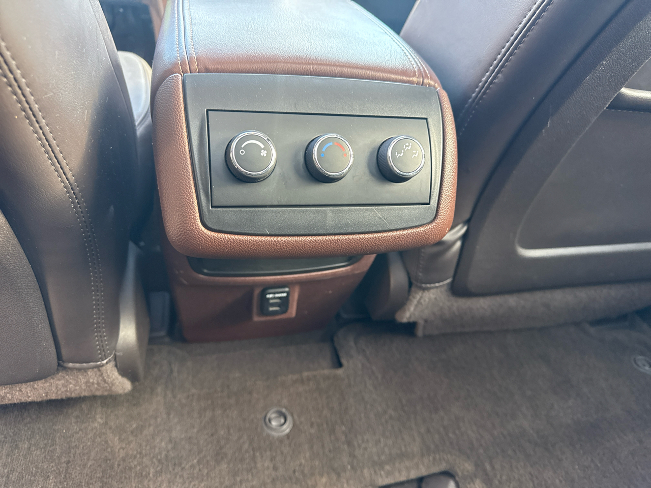 Buick Enclave AWD 4dr Leather 2014