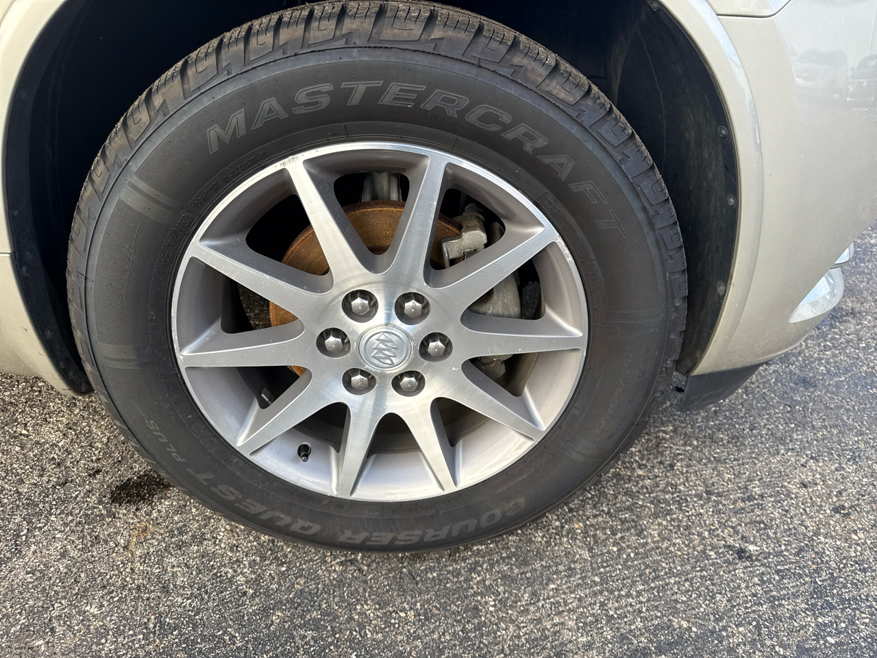 Buick Enclave FWD 4dr Leather 2015