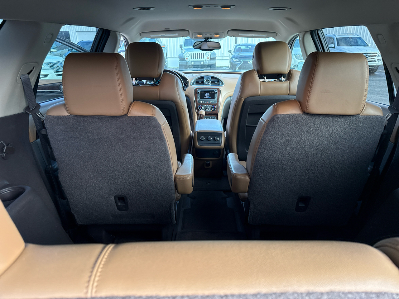 Buick Enclave FWD 4dr Leather 2015