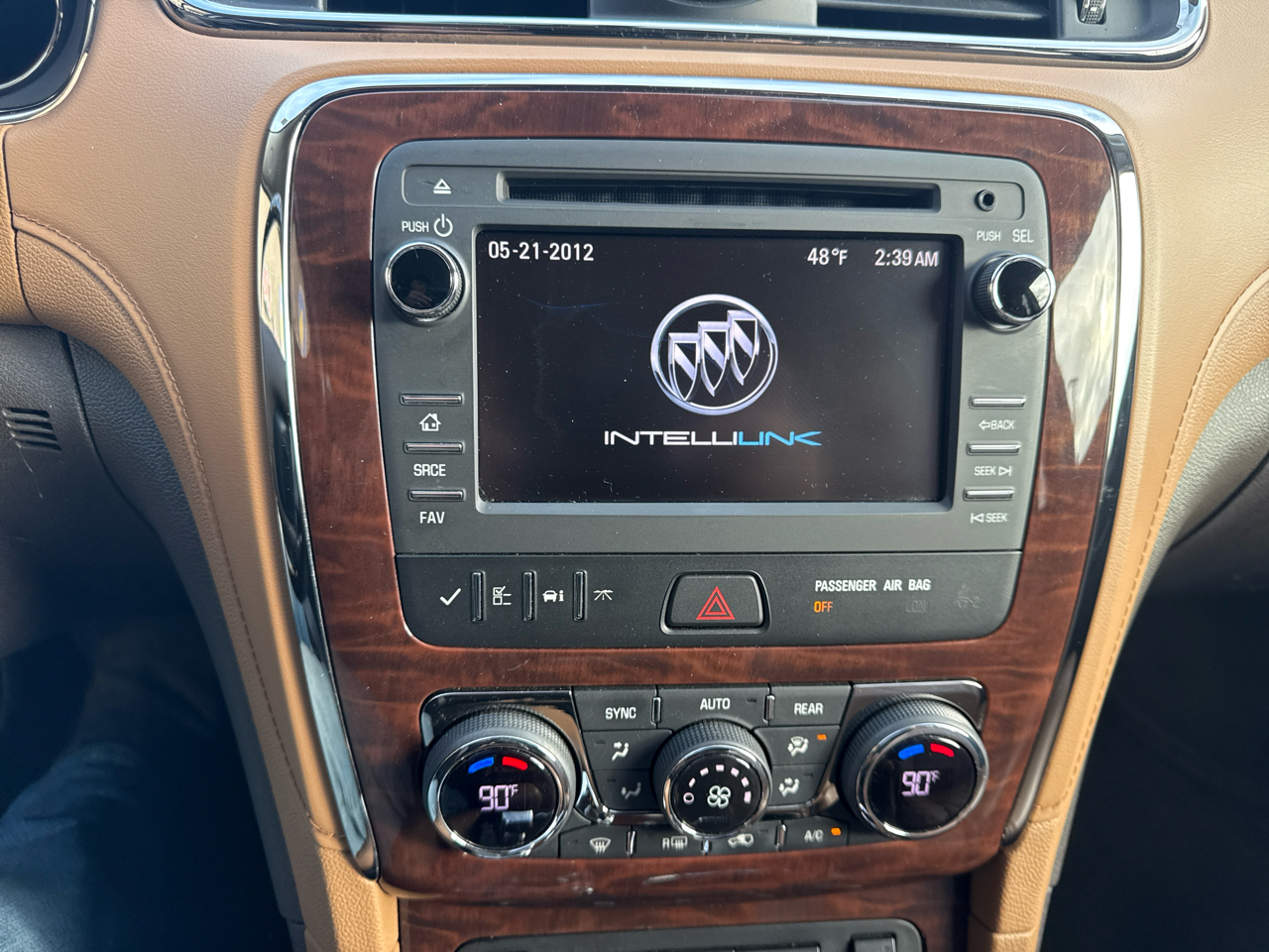 Buick Enclave FWD 4dr Leather 2015