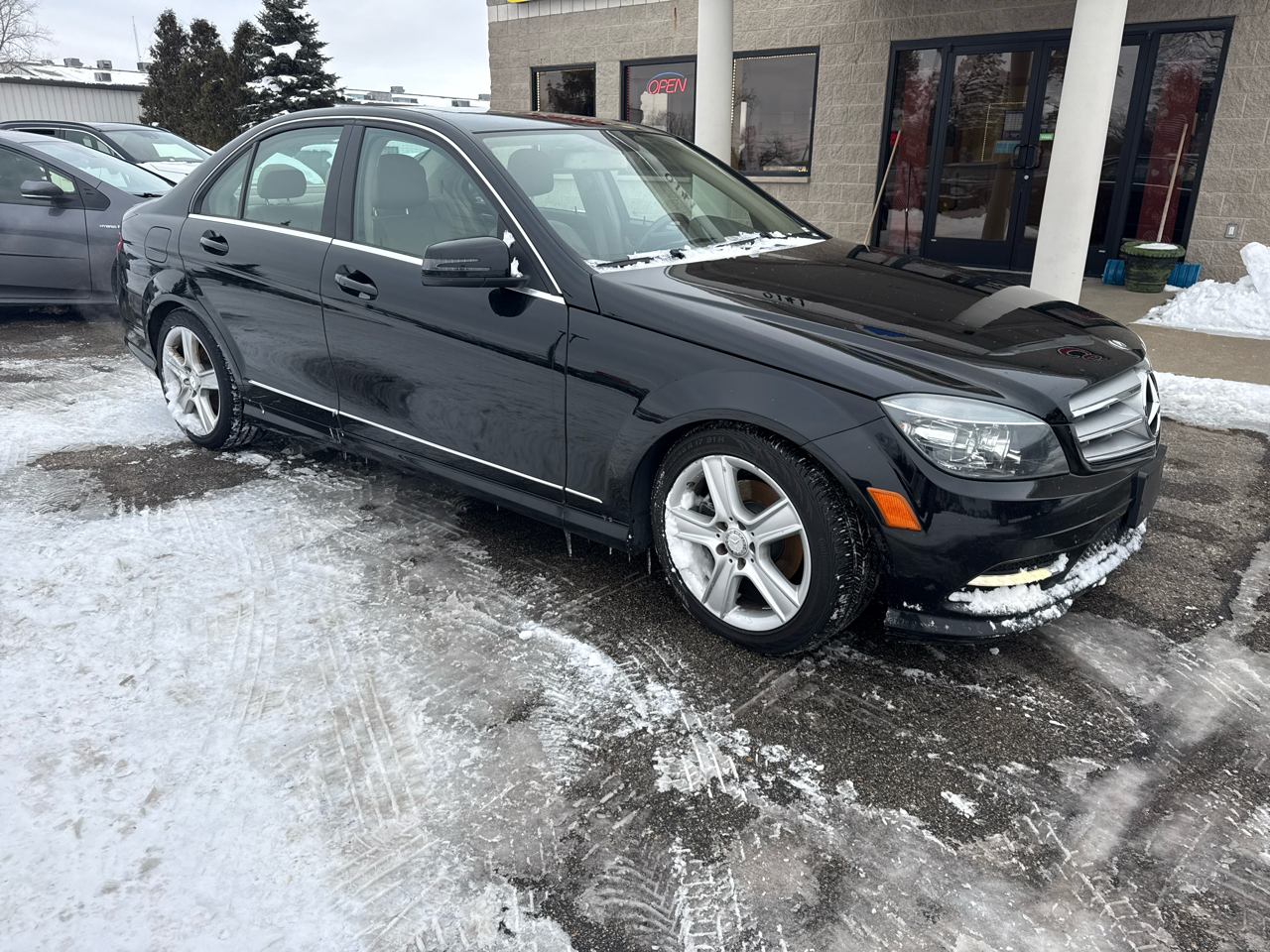 Mercedes-Benz C-Class 4dr Sdn C 300 Sport 4MATIC 2011