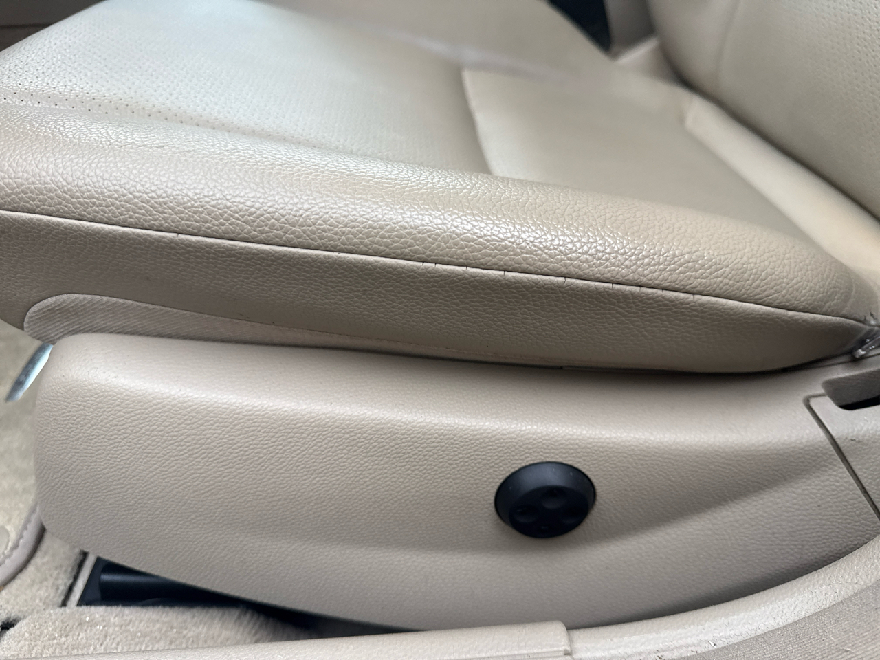 Mercedes-Benz C-Class 4dr Sdn C 300 Sport 4MATIC 2011