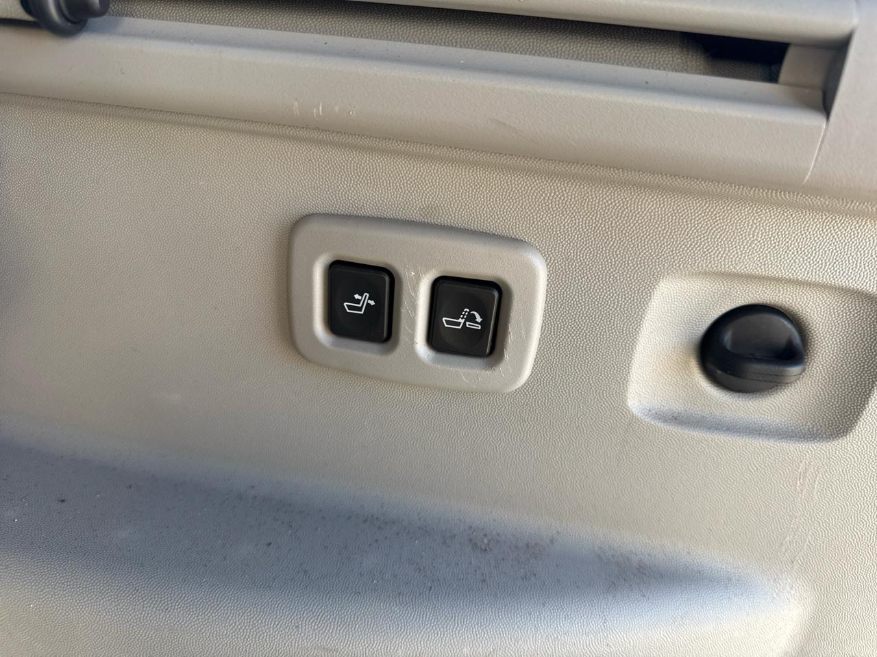 Cadillac SRX AWD 4dr V6 2008