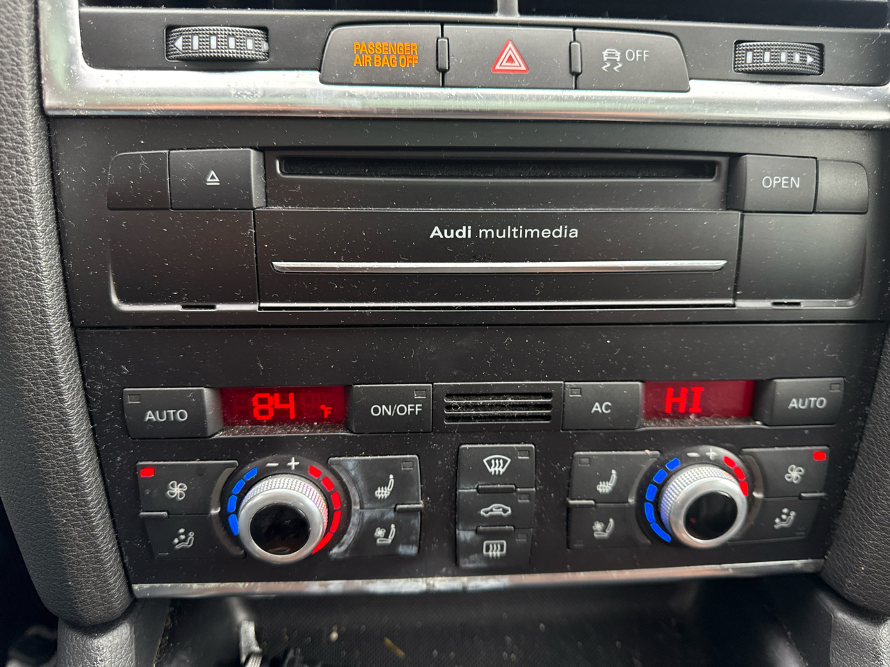 Audi Q7 quattro 4dr 3.0L TDI Prestige 2011