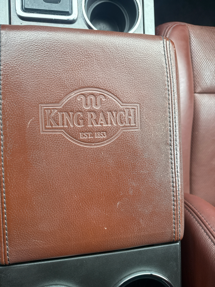 Ford Expedition 4WD 4dr King Ranch 2013