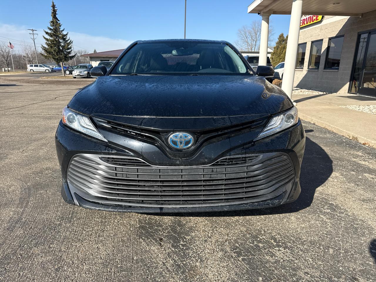 Toyota Camry Hybrid LE CVT (Natl) 2019