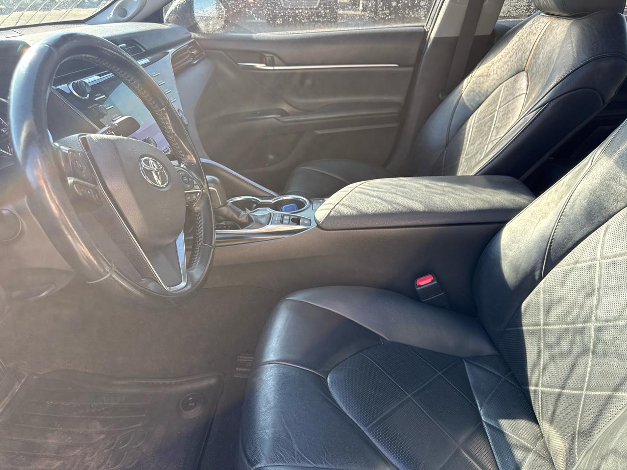 Toyota Camry Hybrid LE CVT (Natl) 2019