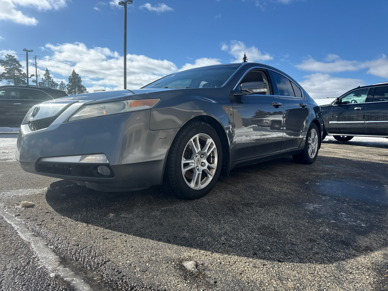 Acura TL 4dr Sdn 2WD 2009