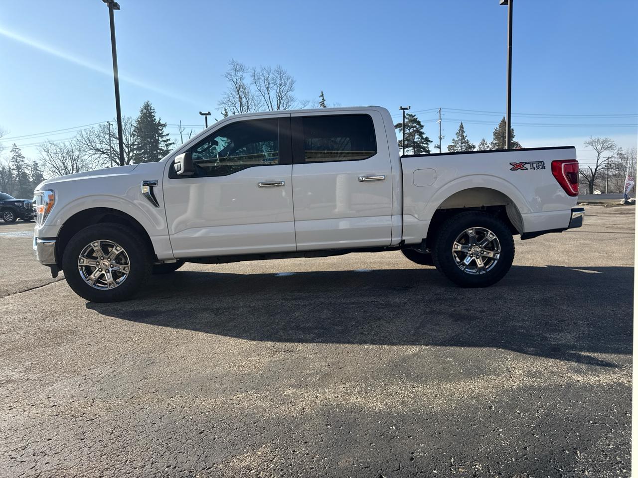 Ford F-150 4WD SuperCrew 145" XLT 2023