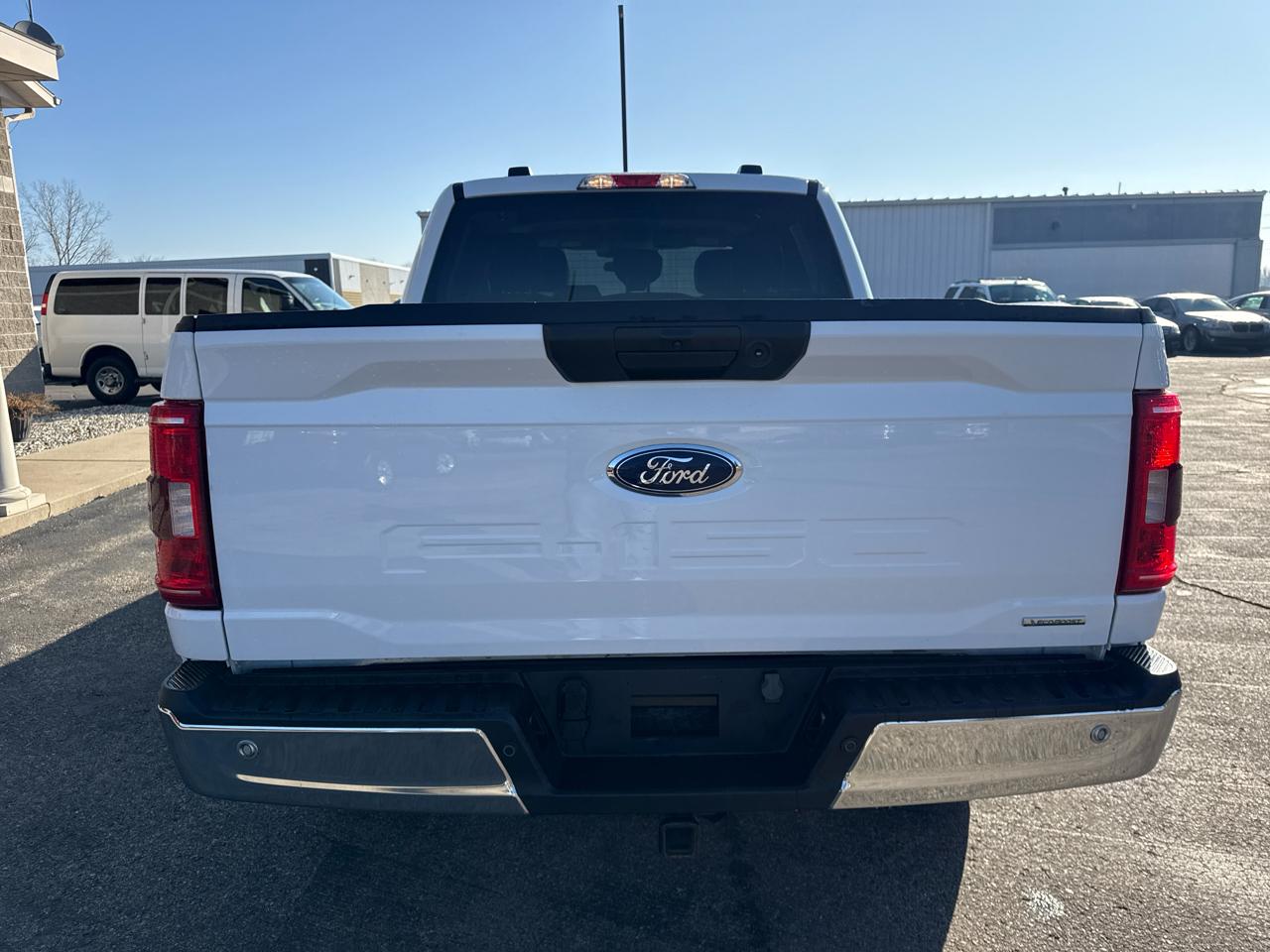 Ford F-150 4WD SuperCrew 145" XLT 2023