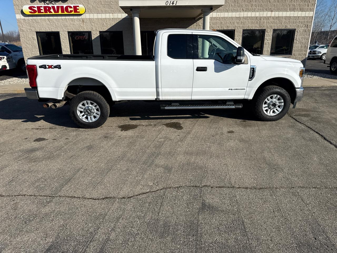Ford Super Duty F-250 SRW Lariat 4WD SuperCab 8' Box 2019