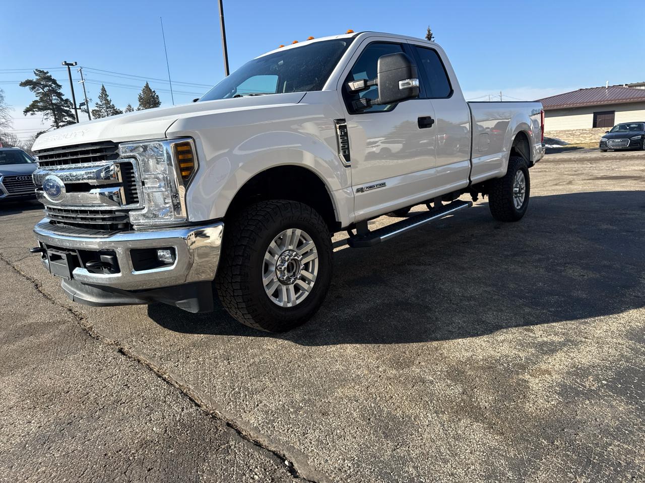 Ford Super Duty F-250 SRW Lariat 4WD SuperCab 8' Box 2019