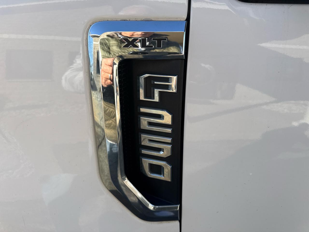 Ford Super Duty F-250 SRW Lariat 4WD SuperCab 8' Box 2019