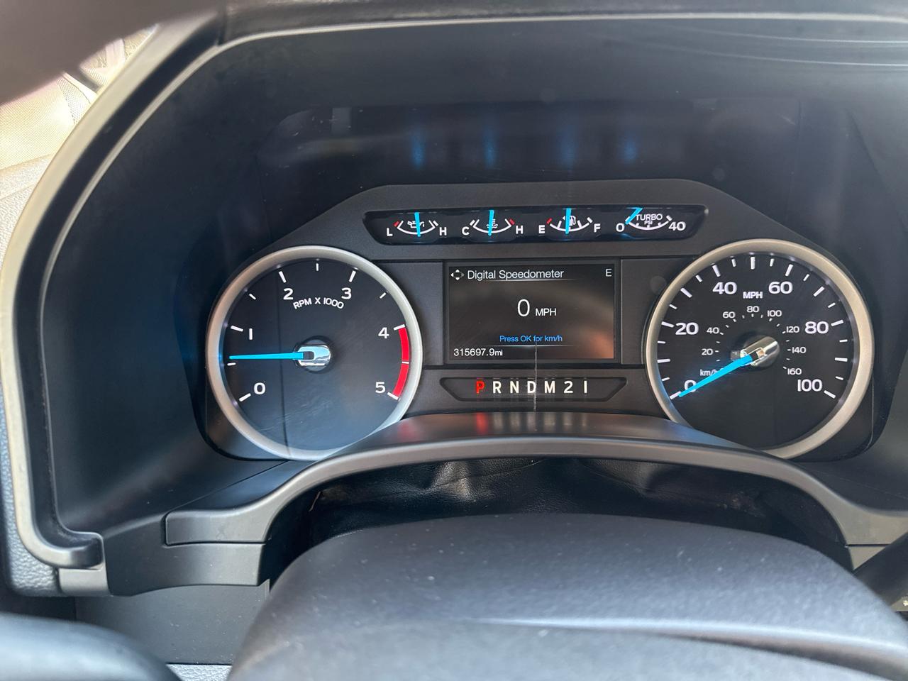 Ford Super Duty F-250 SRW Lariat 4WD SuperCab 8' Box 2019