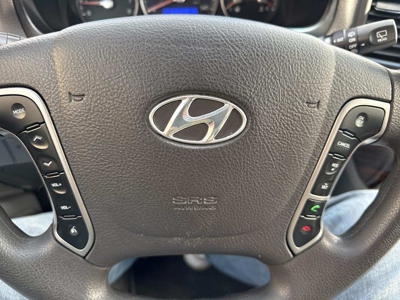 Hyundai Santa Fe FWD 4dr I4 Auto GLS 2011