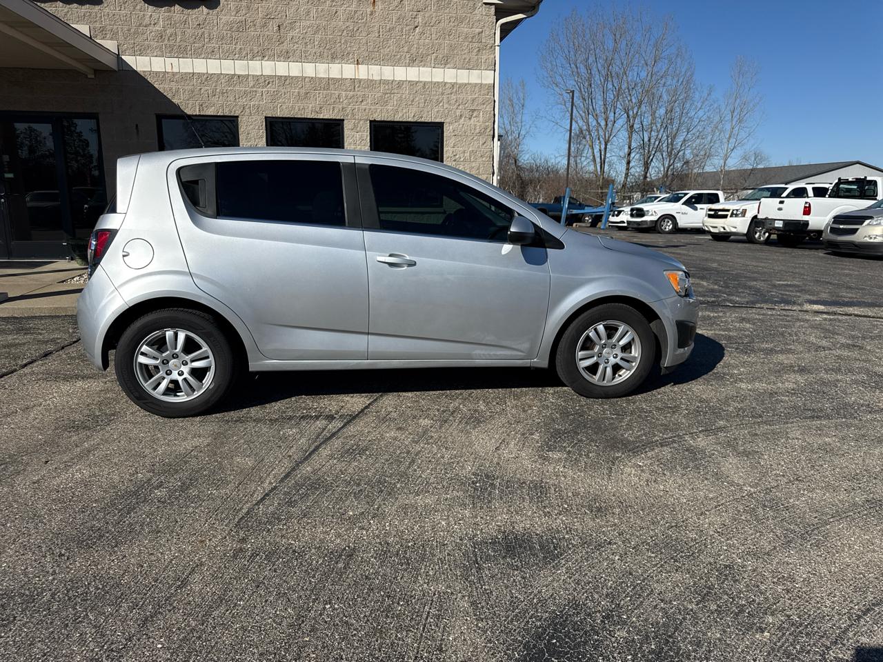 2012 Chevrolet Sonic 5dr HB LT 2LT