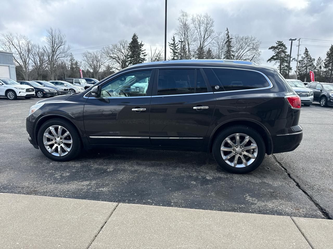 Buick Enclave AWD 4dr Premium 2013