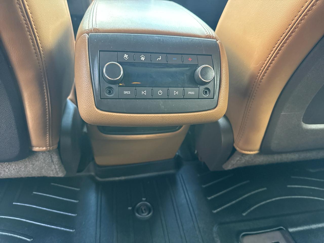 Buick Enclave AWD 4dr Premium 2013