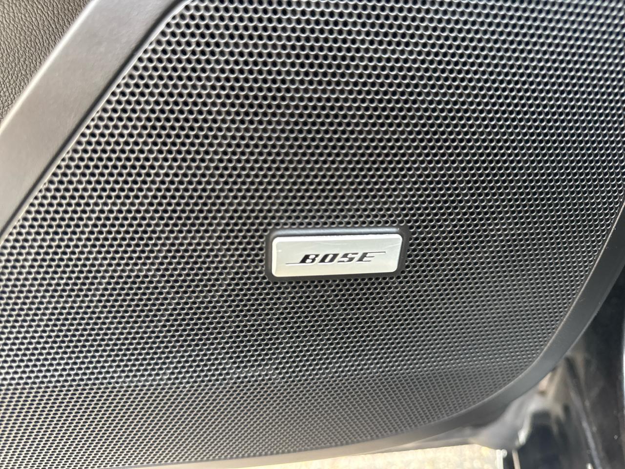 Cadillac XTS 4dr Sdn Luxury AWD 2013