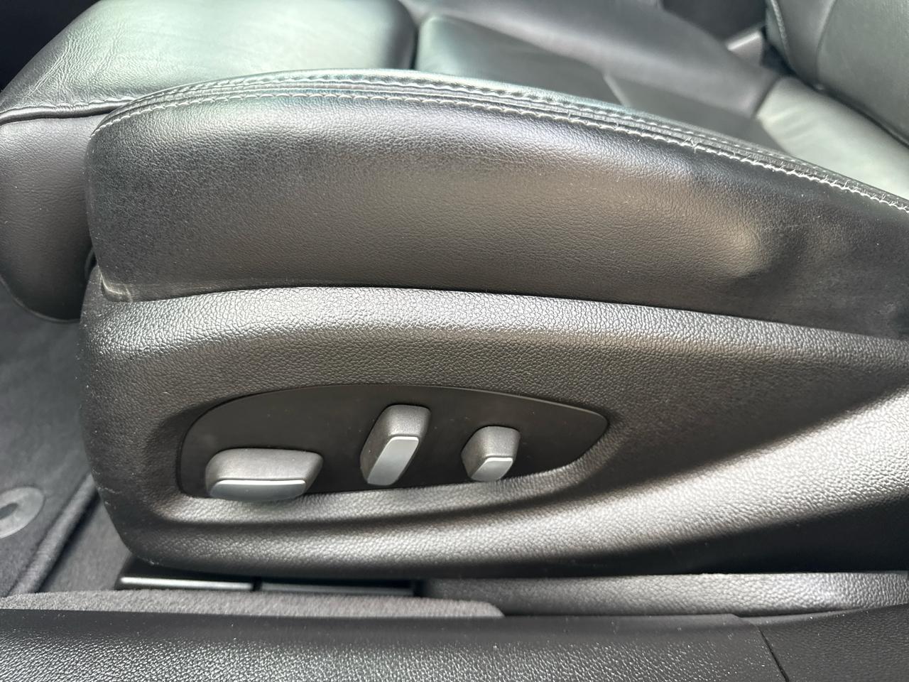 Cadillac XTS 4dr Sdn Luxury AWD 2013