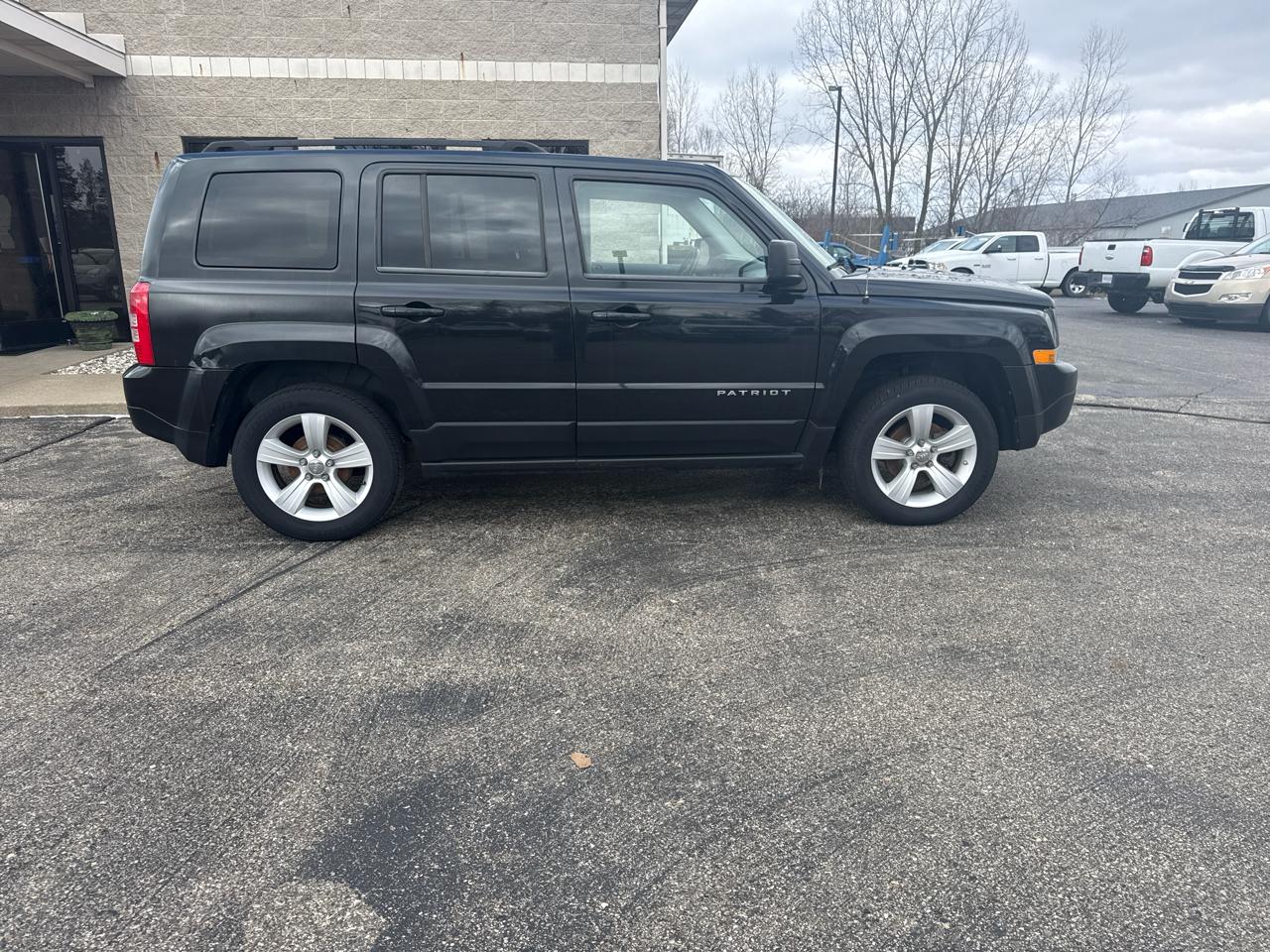 Jeep Patriot FWD 4dr Latitude 2011