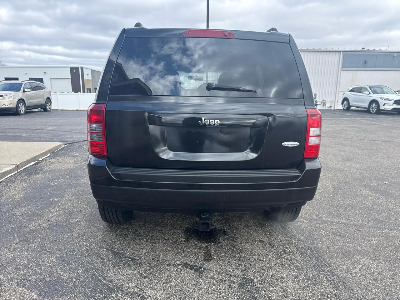 Jeep Patriot FWD 4dr Latitude 2011