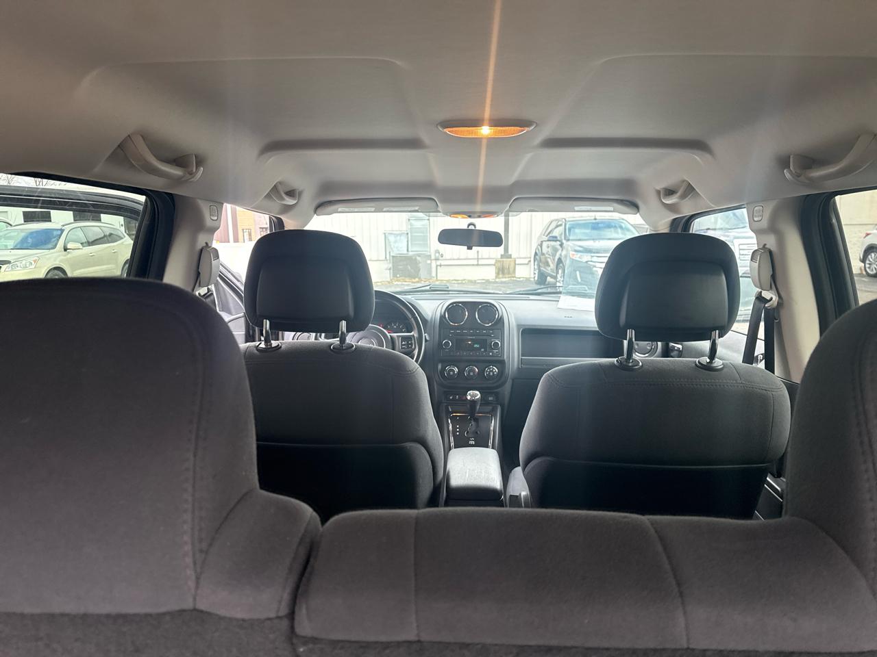 Jeep Patriot FWD 4dr Latitude 2011