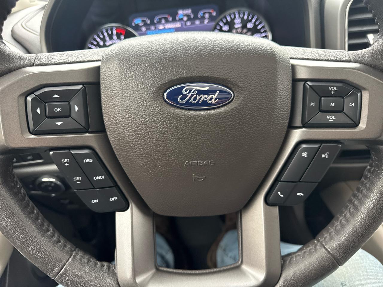 Ford Expedition XLT 4x4 2020