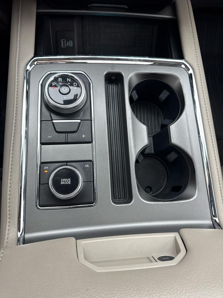 Ford Expedition XLT 4x4 2020