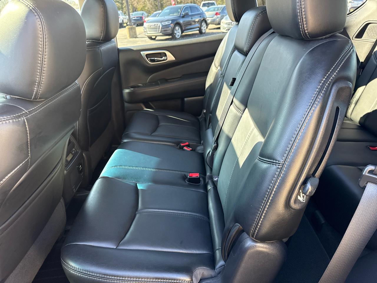 Nissan Pathfinder 4WD 4dr SL 2016