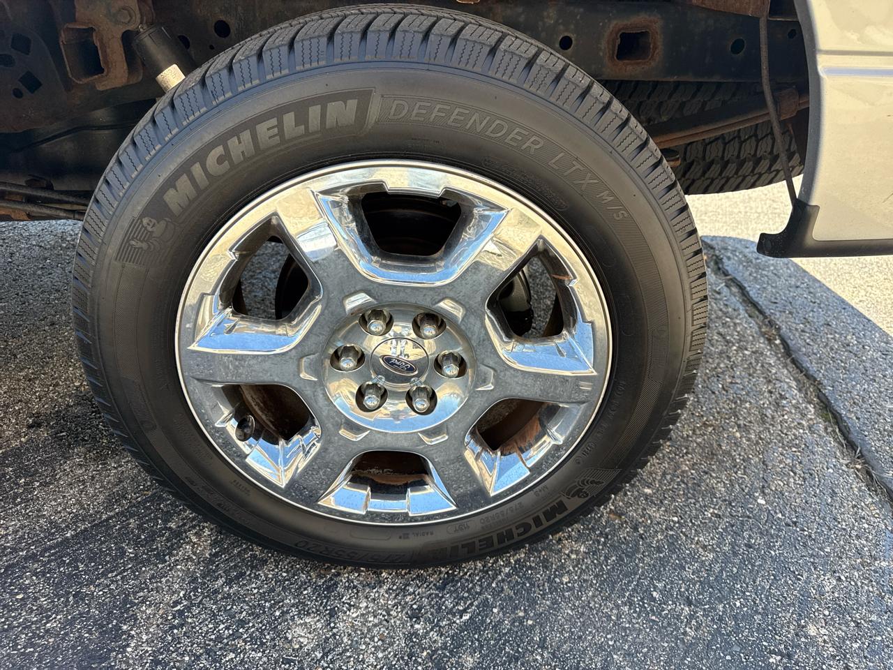 Ford F-150 4WD SuperCrew 145" Platinum 2014