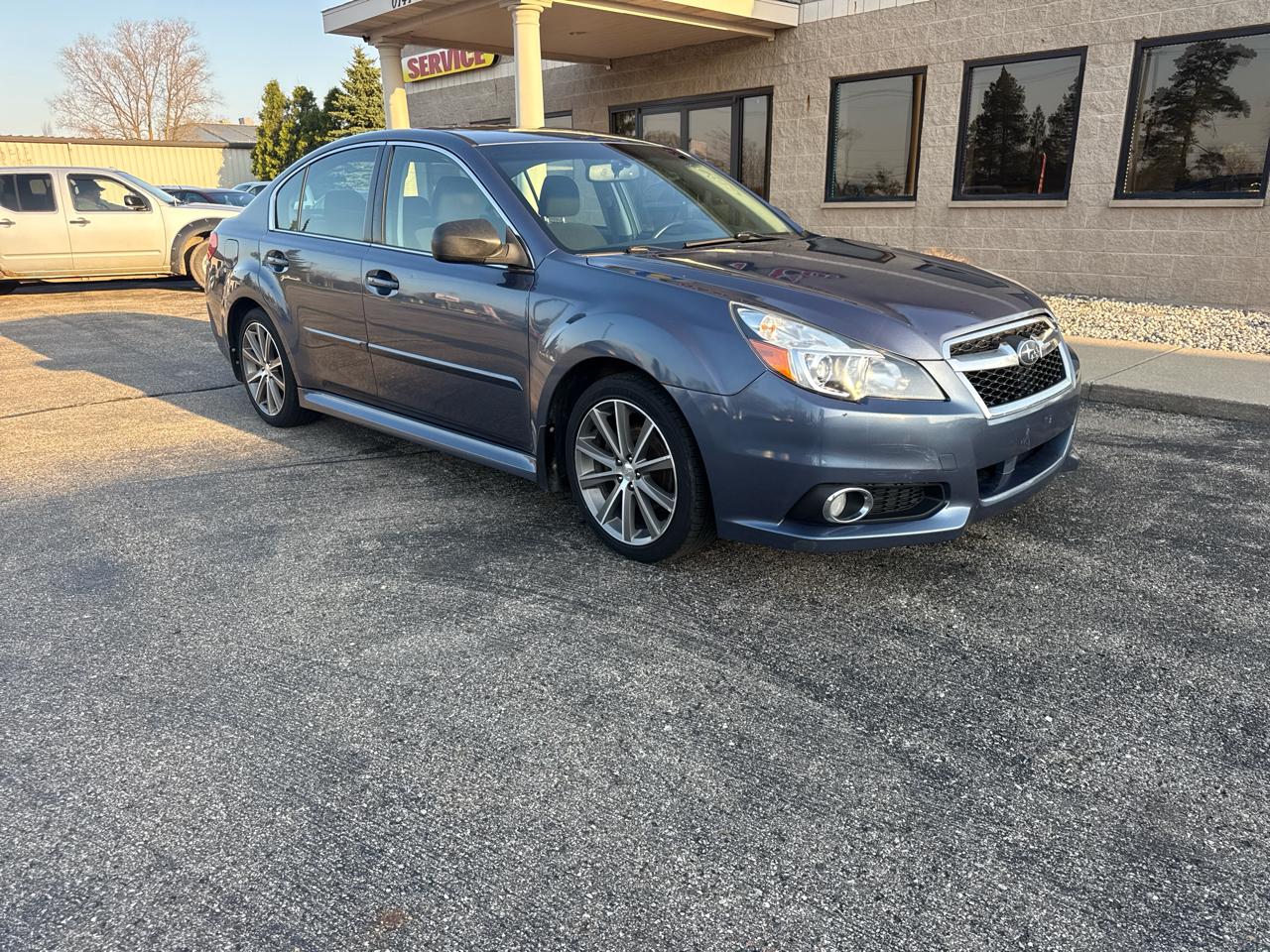 Subaru Legacy 4dr Sdn H4 Auto 2.5i Sport 2014